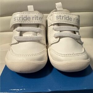 Stride Rite| White Baby Shoes Sz 2M